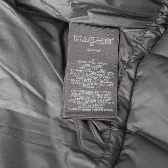 Yzy x Gap engineered by Balenciaga puffer jacket - Picture 3 of 5